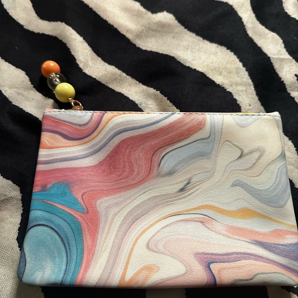 Makeup case - Picture 2 of 4